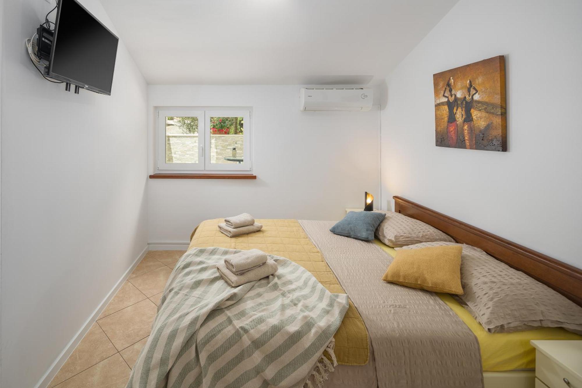 Guest House Ravnic โปเรช ภายนอก รูปภาพ