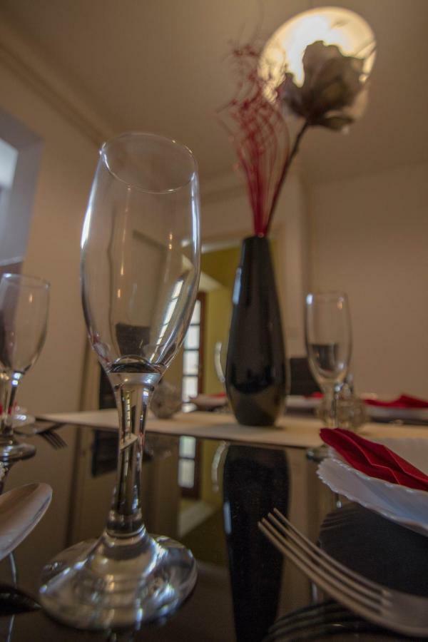 Guest House Ravnic โปเรช ภายนอก รูปภาพ