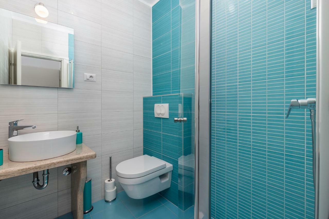 Guest House Ravnic โปเรช ภายนอก รูปภาพ